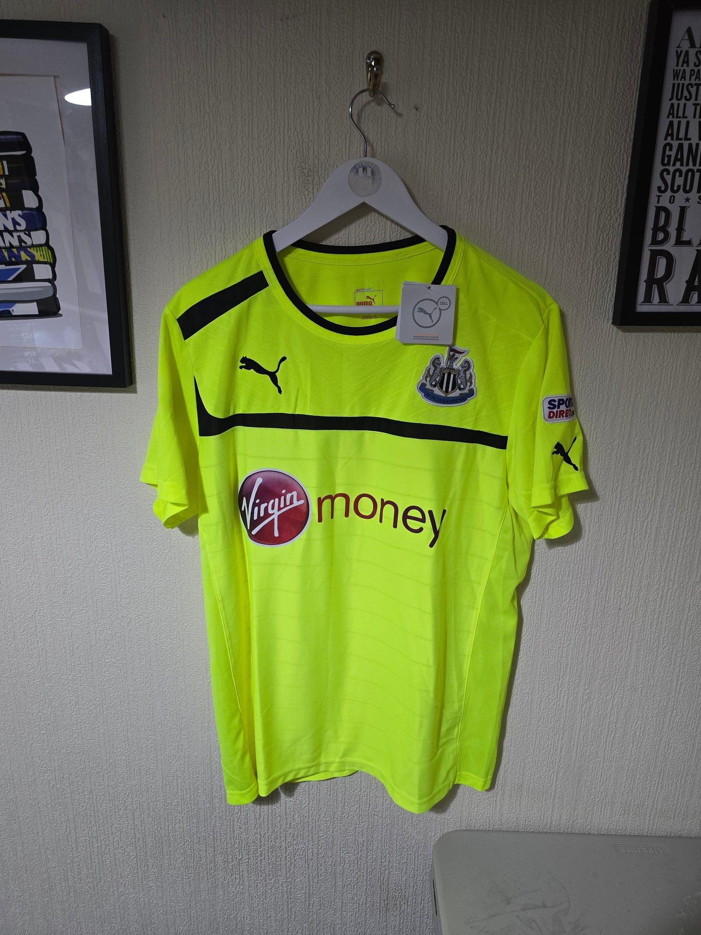 Newcastle United 2012/13 training shirt - BNWT - Large