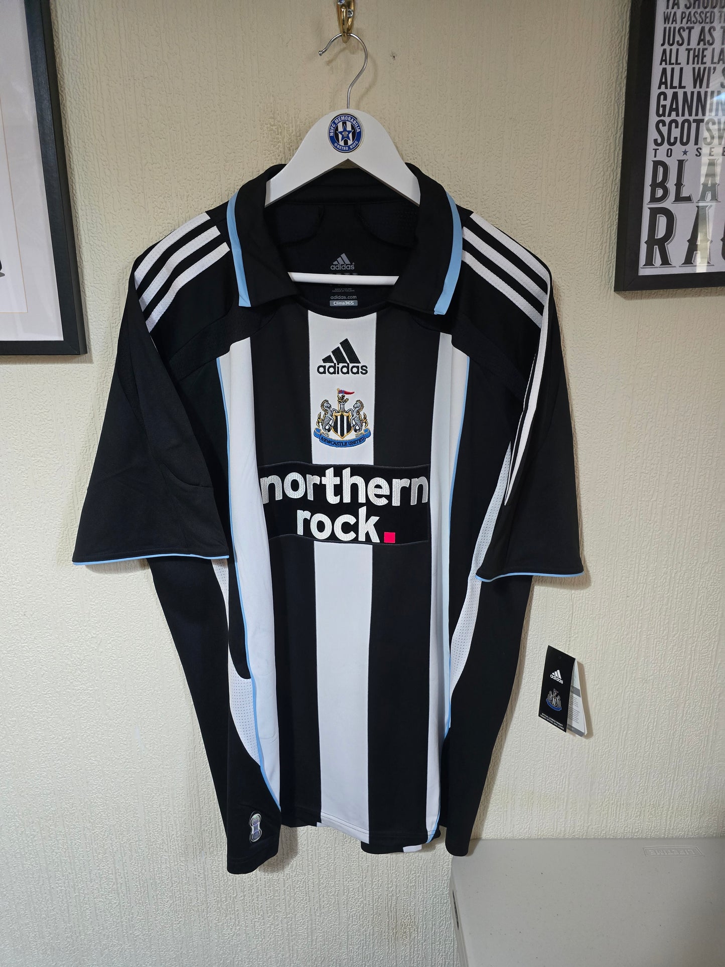 Newcastle United 2007/09 Home shirt, BNWT, #16 MILNER - XL