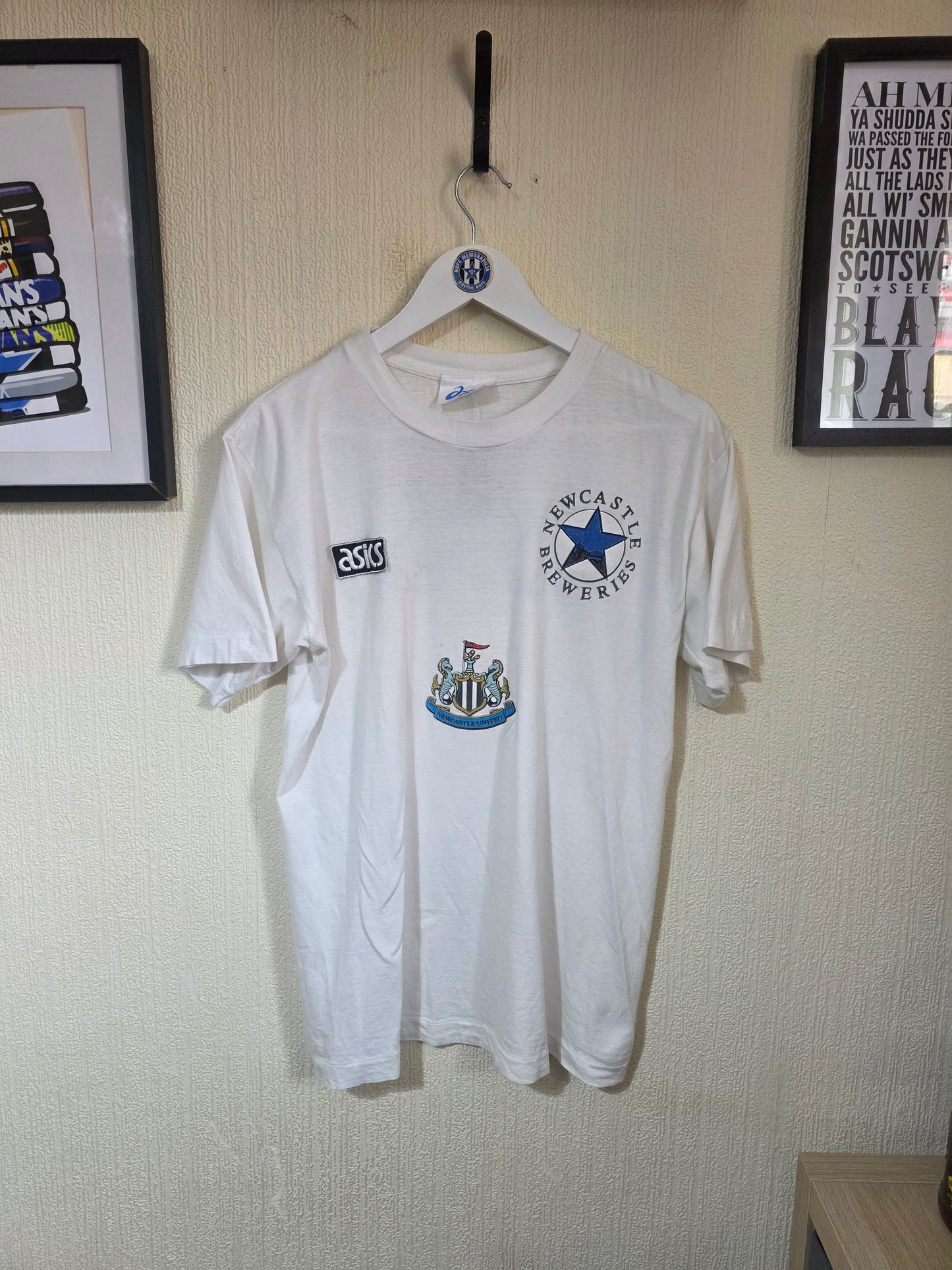Newcastle United 1993/95 Asics training shirt - Small