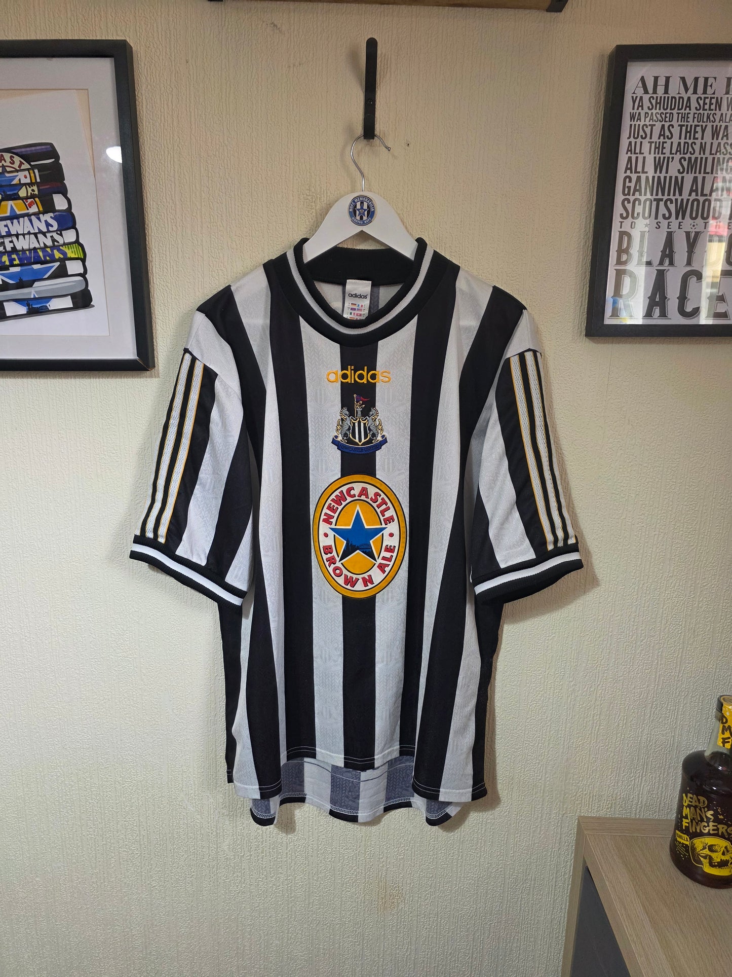 Newcastle United 1997/99 Adidas home shirt #16 THOMASSON - Large