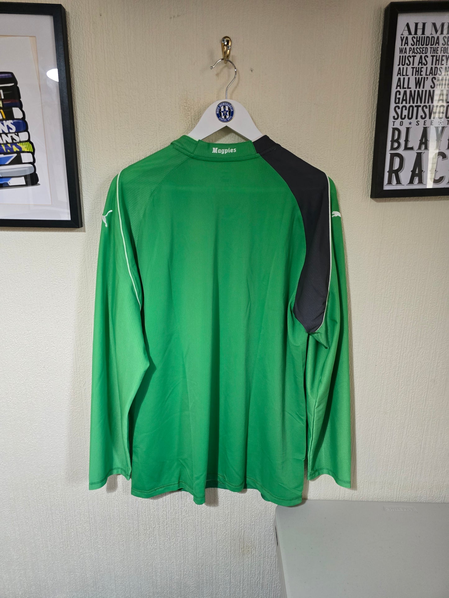 Newcastle United 2010/11 Keeper shirt, BNWT - Large