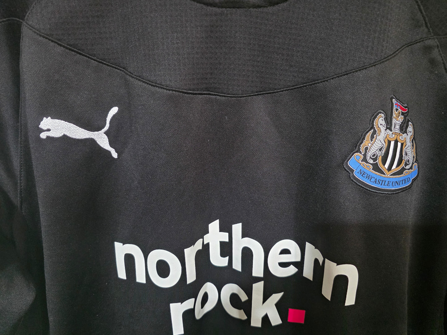 Newcastle United 2011/12 Puma Sweatshirt - Medium