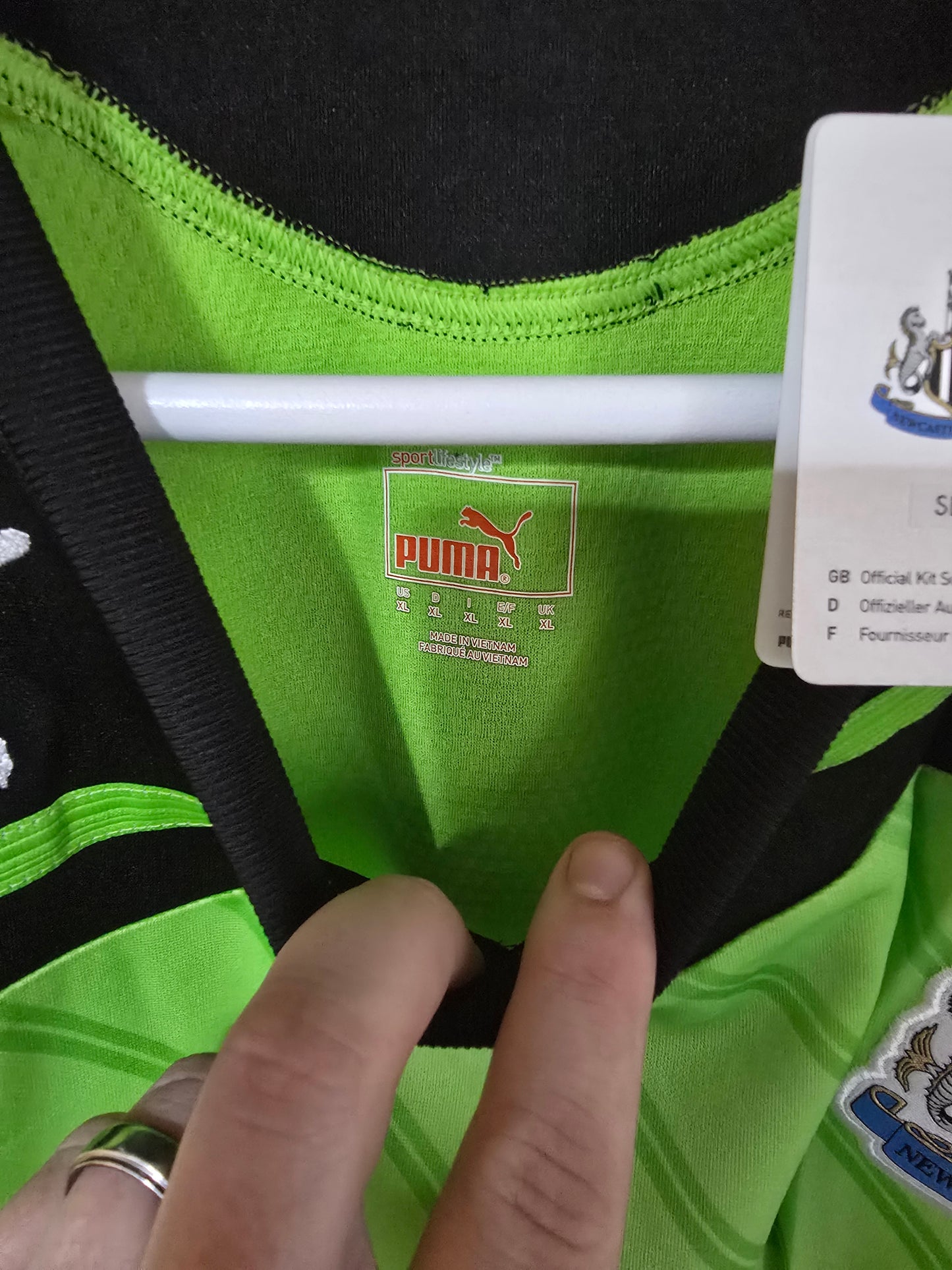 Newcastle United 2011/12 Keeper shirt, BNWT -XL