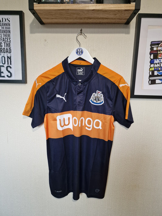 Newcastle United 2016/17 away shirt BNWT - small