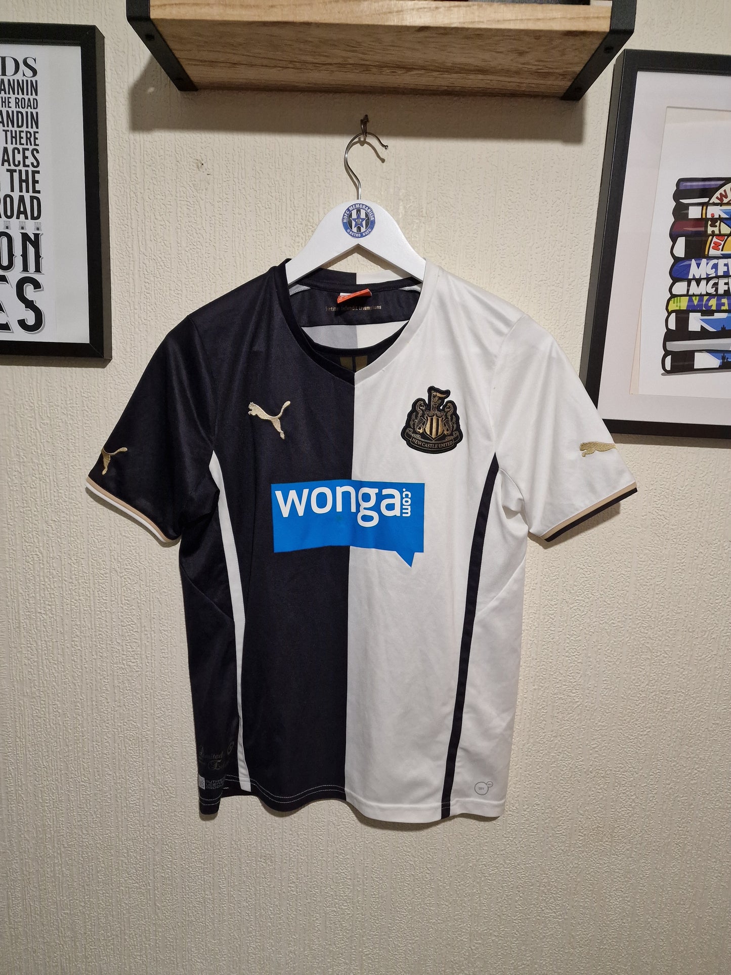 Newcastle United members shirt, Squad signed - Youth XL